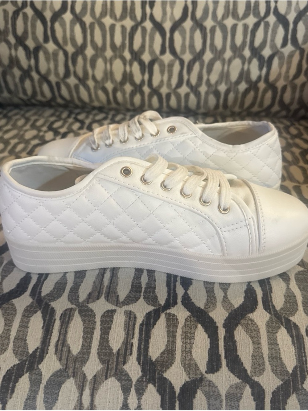 Breckelles White Quilted Platform Lace-Up Sneakers